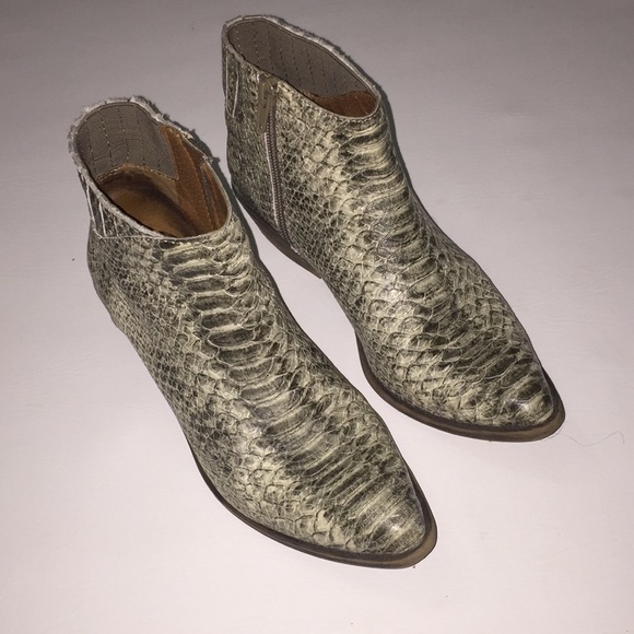 lucky brand snakeskin boots